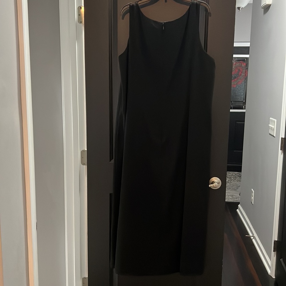 Danny & Nicole 22W Black Full Length Sleeveless Dress - Picture 2 of 3